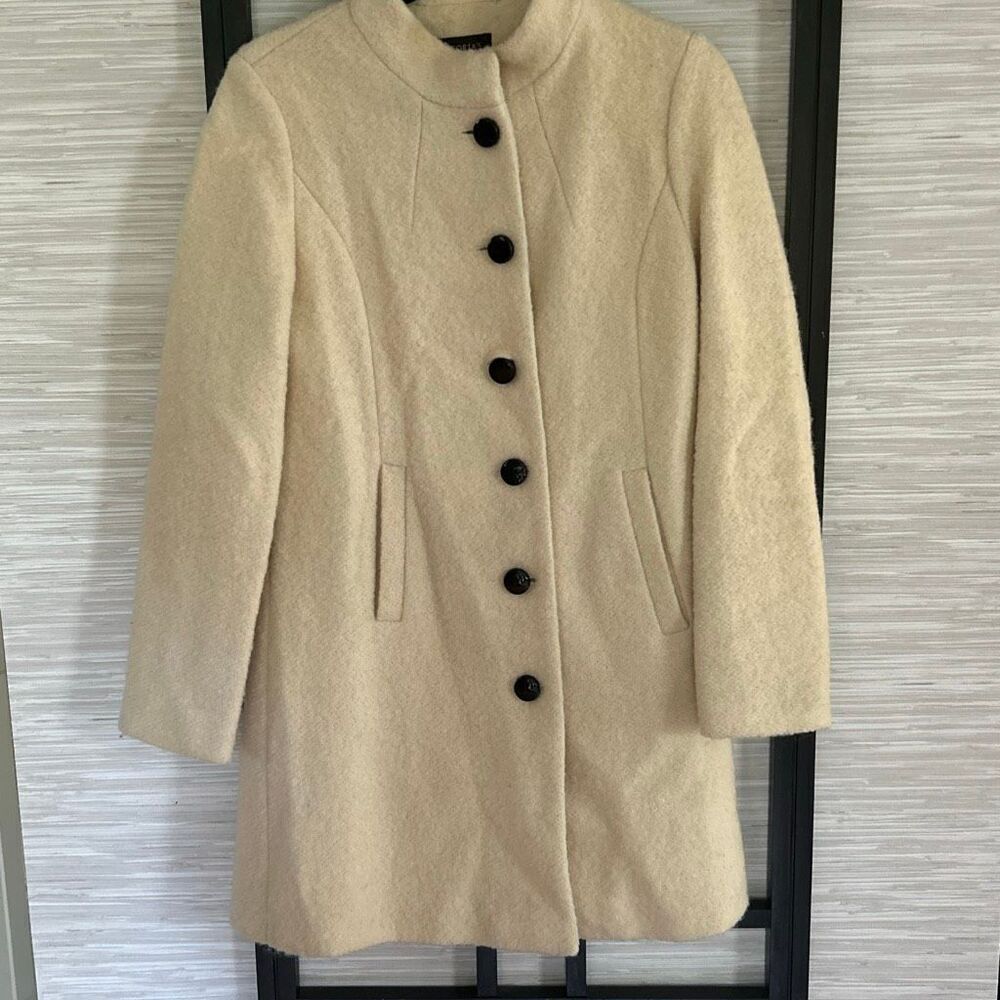 Victoria's Secret cream wool winter jacket size 6